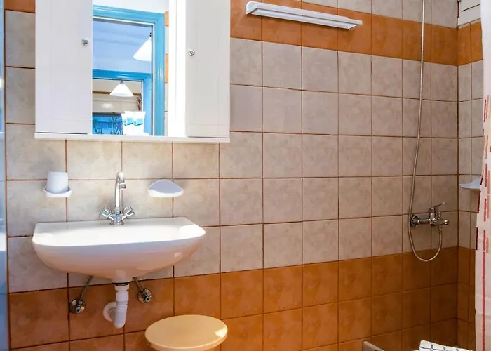 Comfort Double Or Twin Or Semi-basement 3*