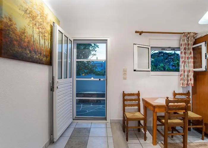 Comfort Double Or Twin Or Semi-basement 3* Páros