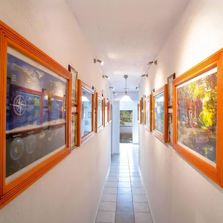 Comfort Double Or Twin Or Semi-basement Páros