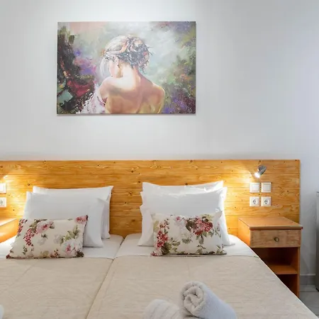 Comfort Double Or Twin Or Semi-basement 3* Páros