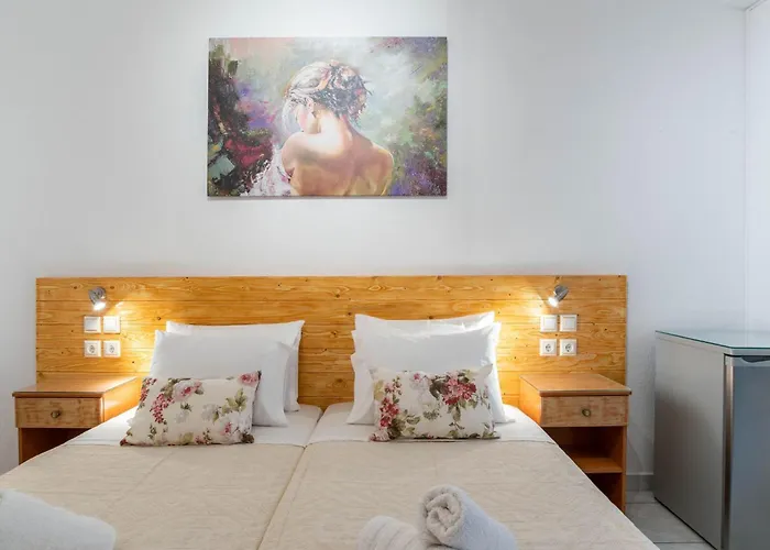 Comfort Double Or Twin Or Semi-basement 3* Parikia (Paros)