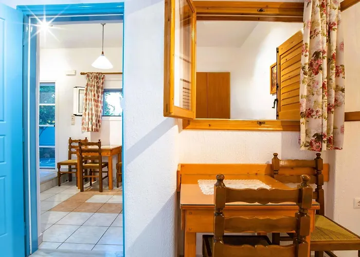 Comfort Double Or Twin Or Semi-basement 3* Páros